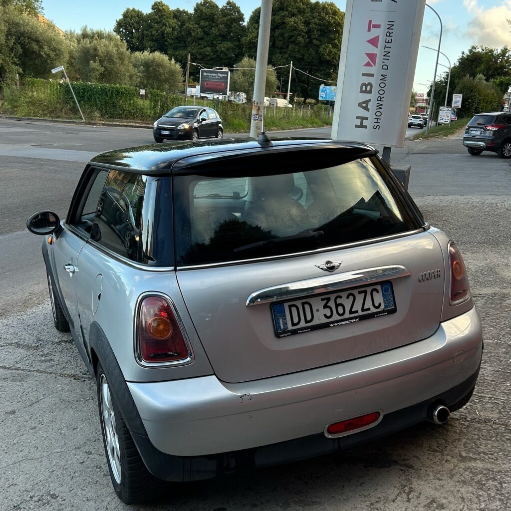 Mini Cooper 1.600cc